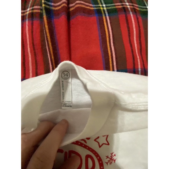 Santas Helper Holiday Unisex T-Shirt Size 24mos - Picture 2 of 2